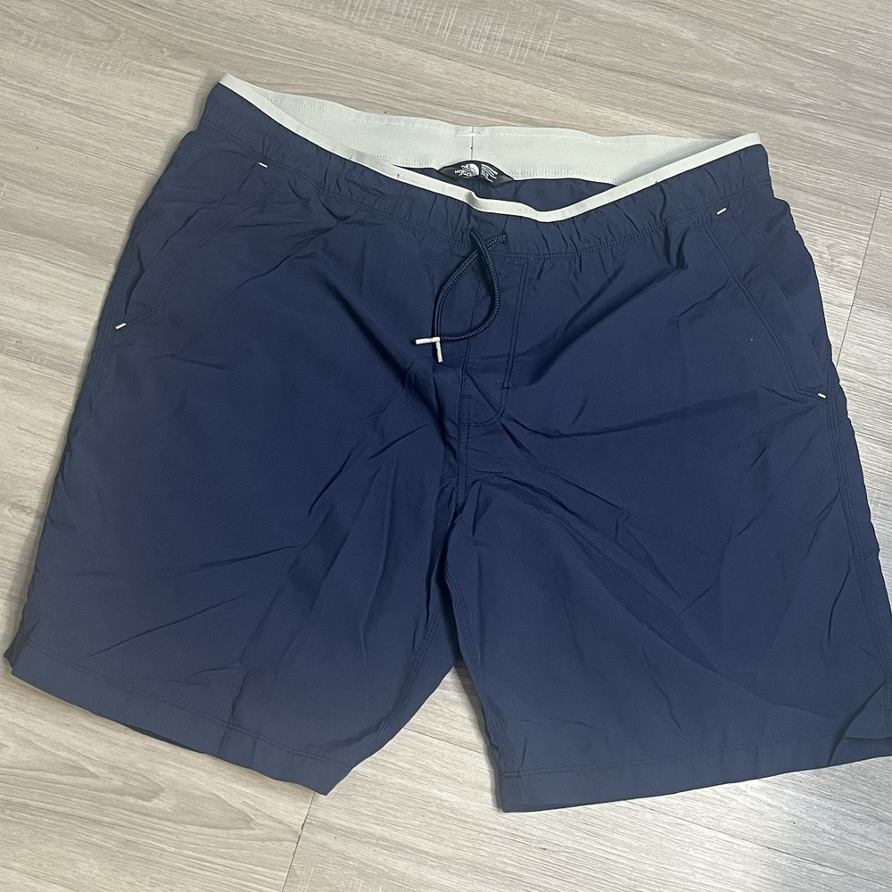 The North Face Men's XL Navy Blue Athletic Hiking Shorts Drawstring 9" Inseam - Picture 1 of 10